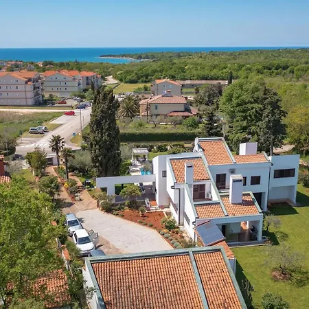 Bella Anna Villa *