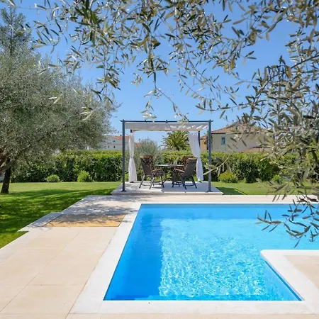 Bella Anna Villa